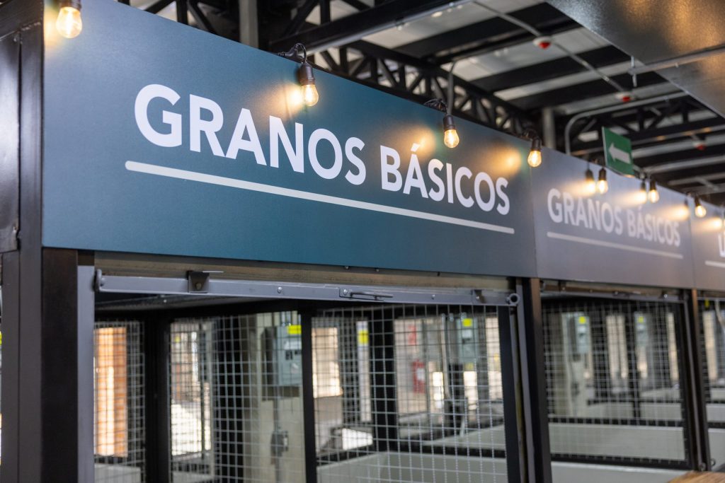 dom-inaugura-moderno-mercado-municipal-en-tapalhuaca-para-impulsar-el-comercio-local